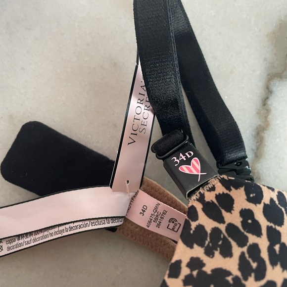 NWT Victoria's Secret 34d black leopard print underwire lightly lined bra - Picture 9 of 12